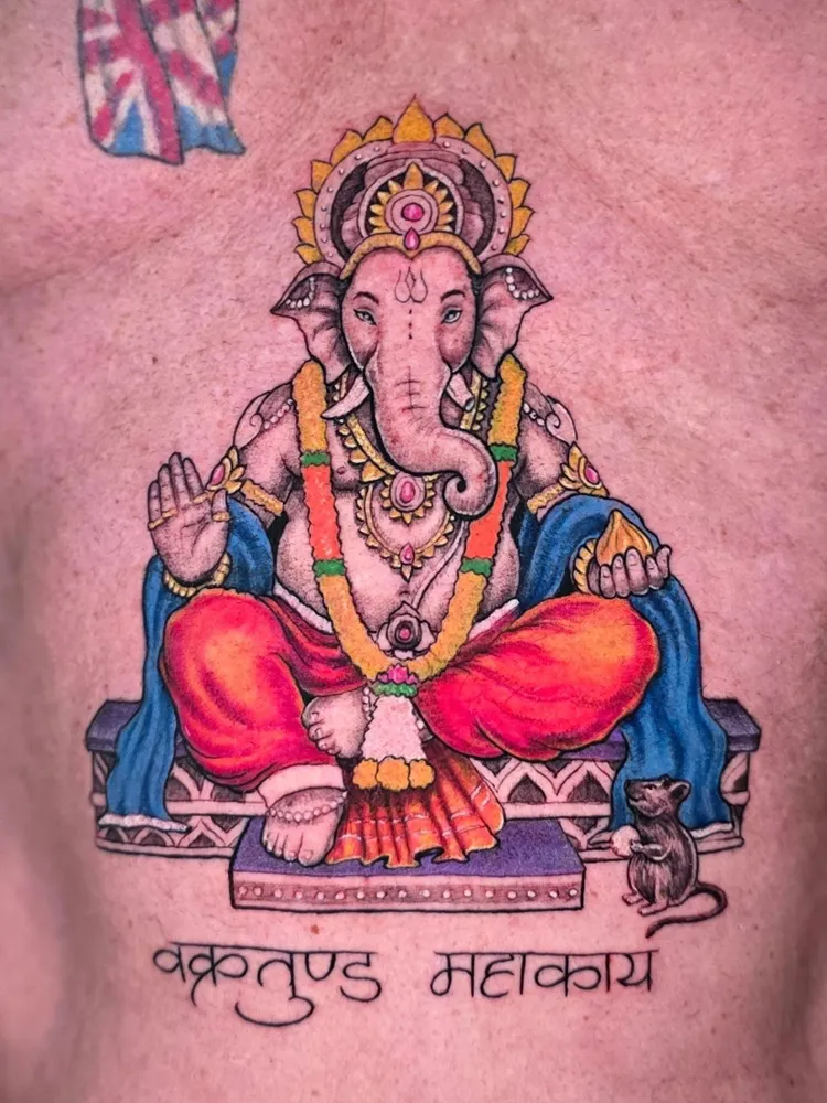 Roger's colour Ganesha chest piece with the Vakratunda Mahakaya script